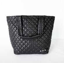 Load image into Gallery viewer, SoHo quilted travel tote